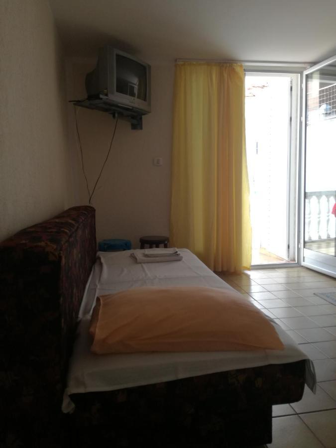 Miron Apart&Rooms Rafajlovići Exteriör bild