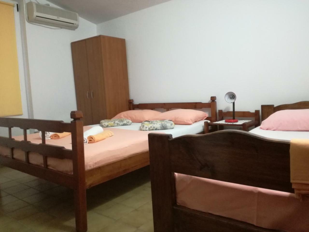 Miron Apart&Rooms Rafajlovići Exteriör bild